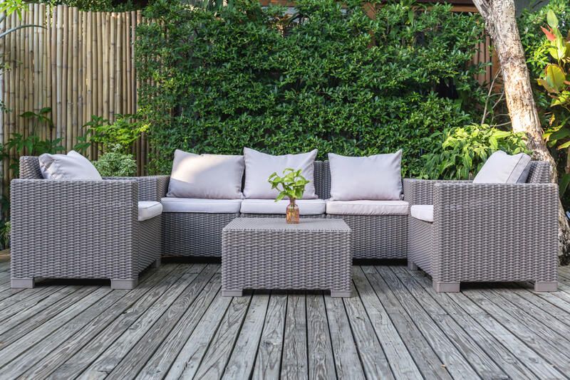 Outdoor Couch: Does Your Home Need One? This Will Help You Decide! - Shrubhub
