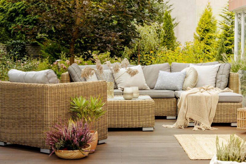 Outdoor Couch: Does Your Home Need One? This Will Help You Decide! - Shrubhub