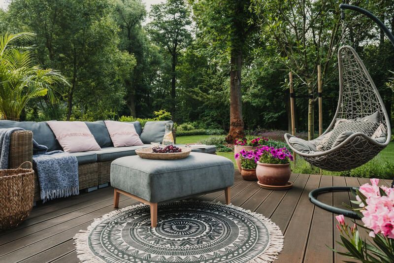 Outdoor Couch: Does Your Home Need One? This Will Help You Decide! - Shrubhub