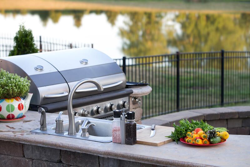 Outdoor Kitchen Design with Woodbox R36