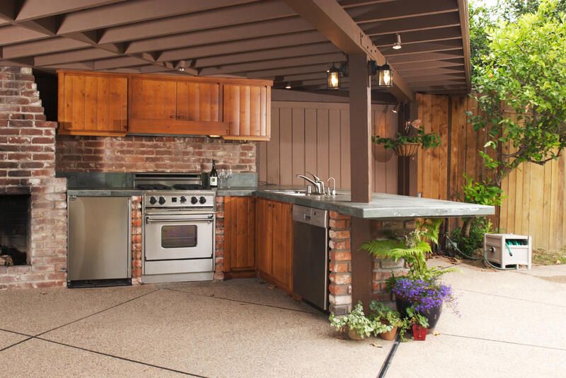 Outdoor Kitchen Ideas to Spruce Up Your Outdoor Space - Shrubhub