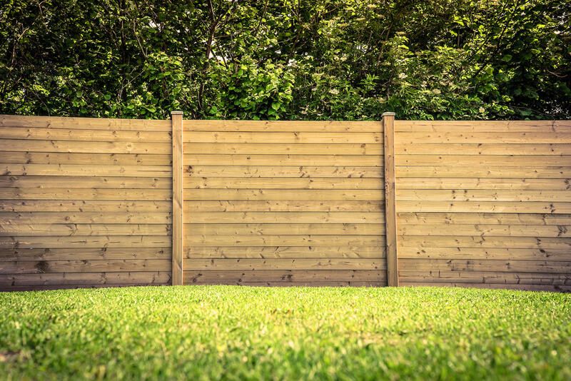 Your Guide To Yard Fencing  - Shrubhub