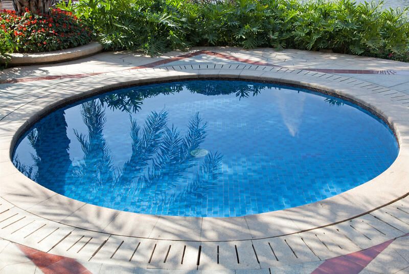 Size Doesn’t Matter For A Perfect Cocktail Pool! - Shrubhub