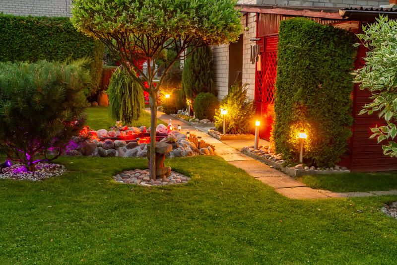 13 Autumn Landscaping Ideas That Will Make Your Yard Pop - Shrubhub