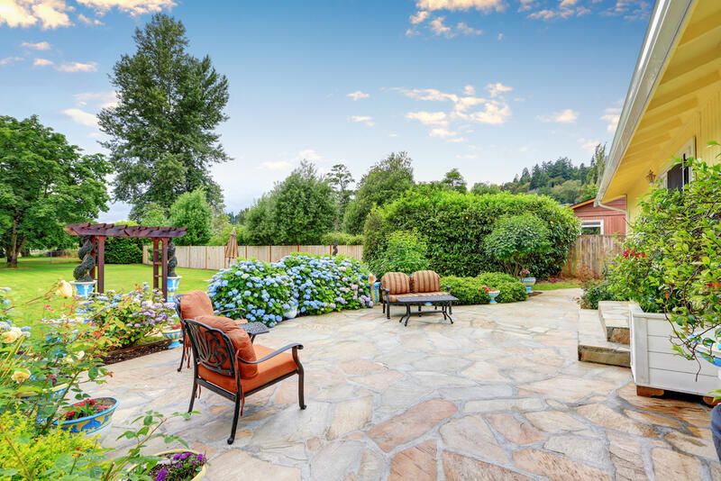 Traditional Luxury Designs: The Essentials of Classic Landscaping Design - Shrubhub