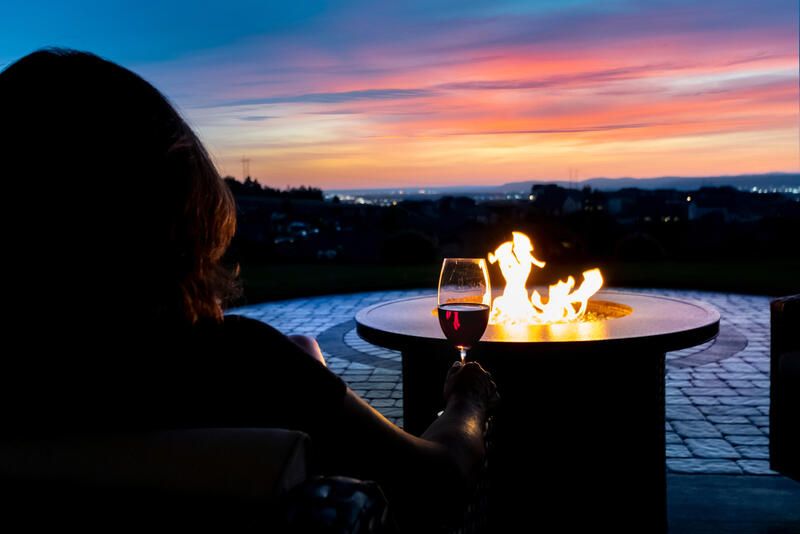 The Pros and Cons of Fire Pits vs Heat Lamps - Shrubhub