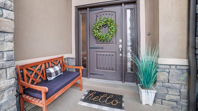 Fashionable Front Porch Furniture Ideas - Shrubhub