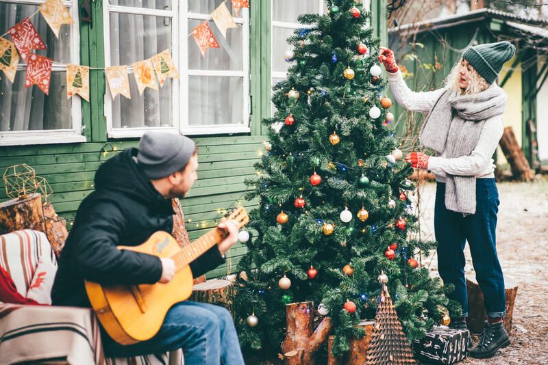 Fun Outdoor Decoration Ideas for Christmas - Shrubhub