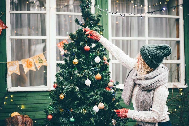 Fun Outdoor Decoration Ideas for Christmas - Shrubhub