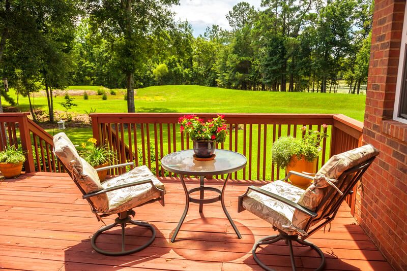 Top Rated Decking Color Ideas for 2023 - Shrubhub