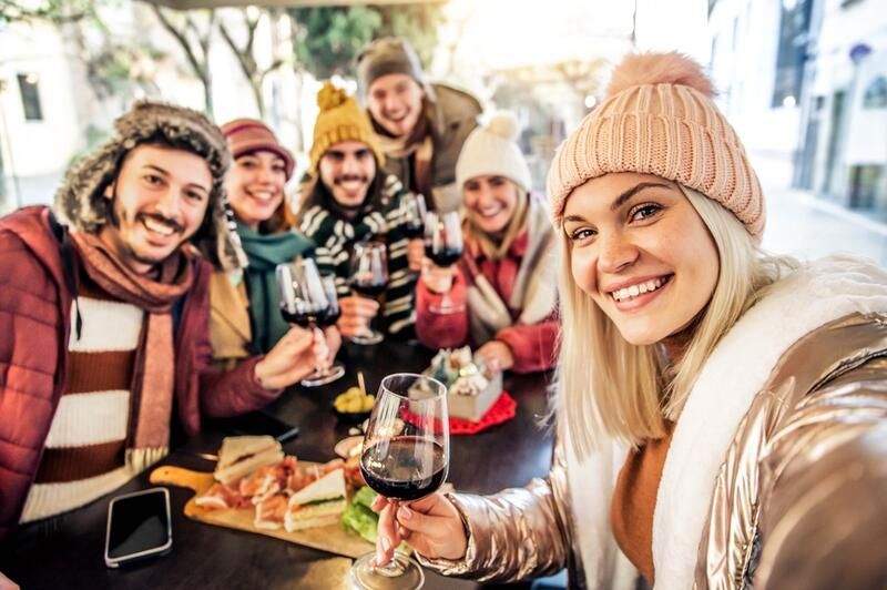 How To Host An Outdoor Party in Winter - Shrubhub