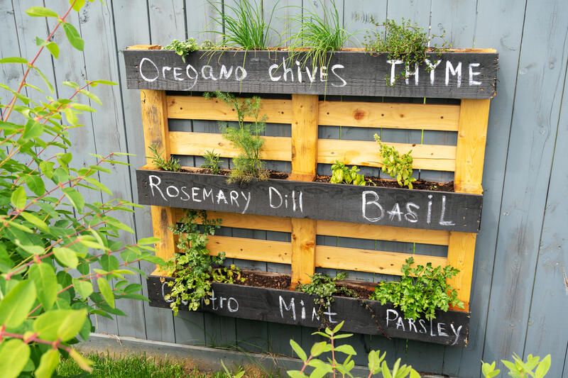 6 Pallet Garden Furniture Ideas to Spruce Up Your Yard - Shrubhub