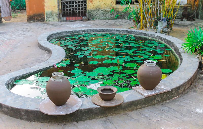 Best Small Pond Ideas for Your Garden - Shrubhub