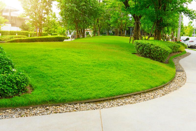 6 Reasons Why Commercial Landscape Maintenance Generates Profit  - Shrubhub