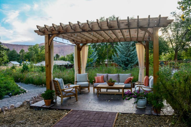 The Best Hot Tub Pergola Ideas To Create a Private Oasis - Shrubhub