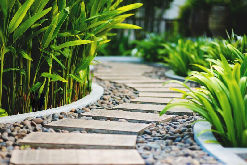 15 Yard Landscaping Ideas For Unique Outdoor Spaces - Shrubhub