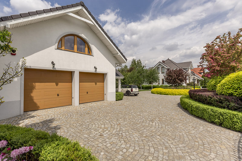 How To Add Curb Appeal With The Best Driveway Design - Shrubhub
