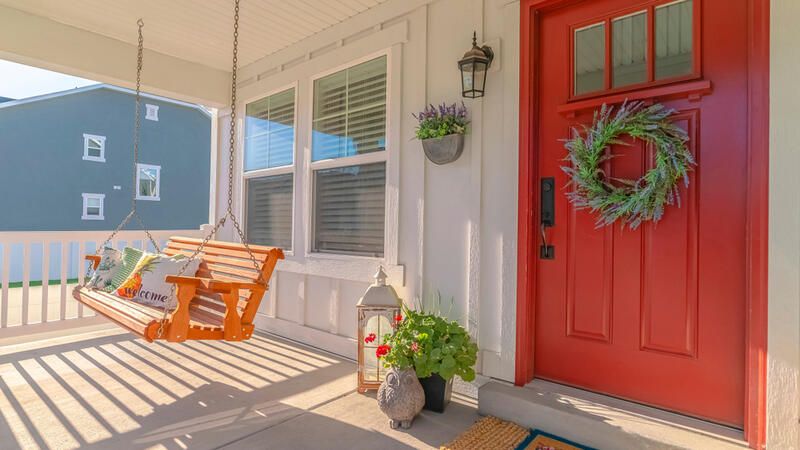 6 Front Porch Design Tips To Revamp Your Home - Shrubhub