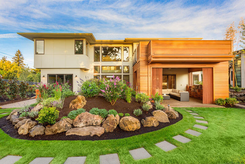 Front Yard Design Tips To Take Advantage Of All Your Usable Outdoor Space